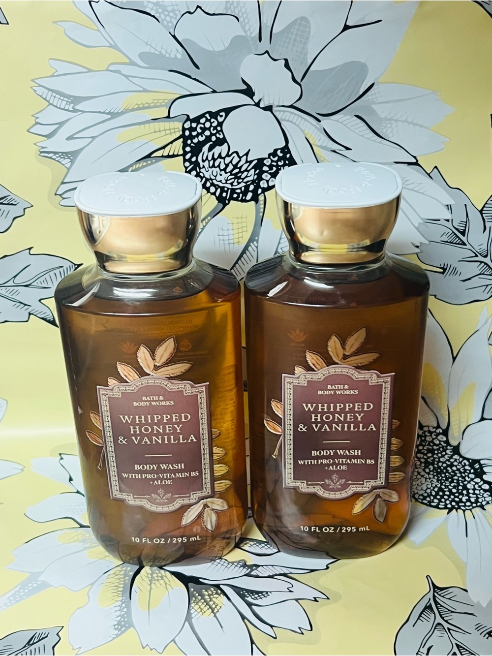 2 Bath & Body Works Whipped Honey & Vanilla Body Wash -